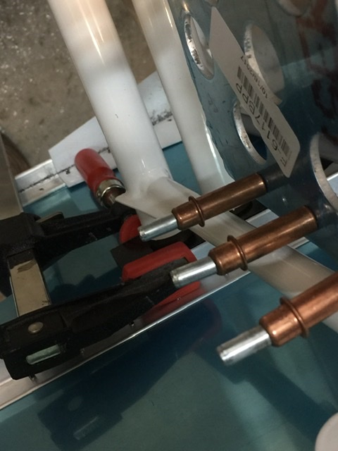 EE0B5D6C-72D1-4DE4-B662-9CADD402AF21